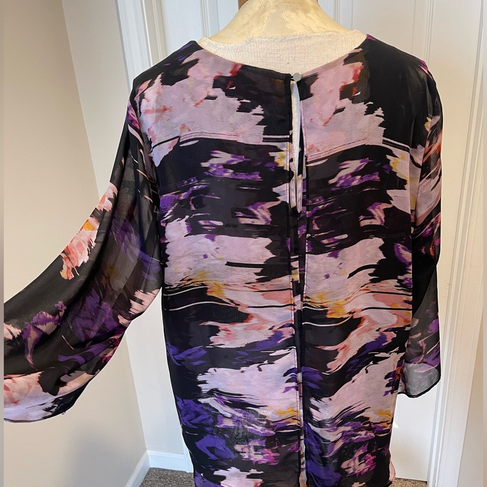 Jennifer Lopez XL blouse